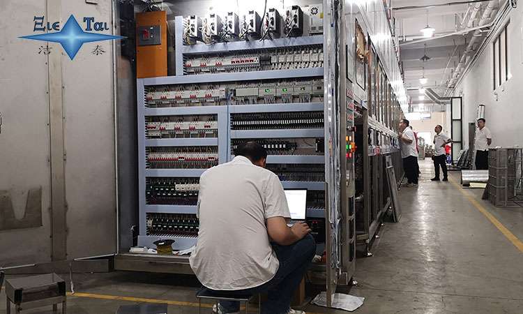 超聲波清洗機(jī)蓋子的選擇與應(yīng)用——材質(zhì)、設(shè)計及其重要性 超聲波清洗機(jī)蓋子的選擇與應(yīng)用——材質(zhì)、設(shè)計及其重要性